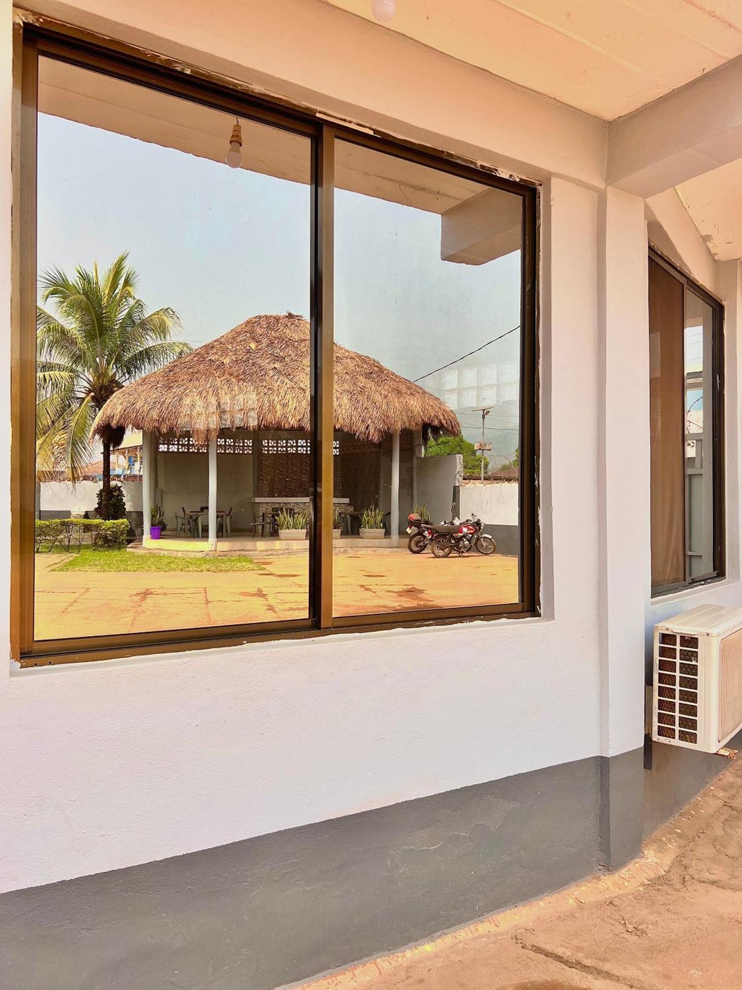 Paloma Guest House Kenema Exterior foto